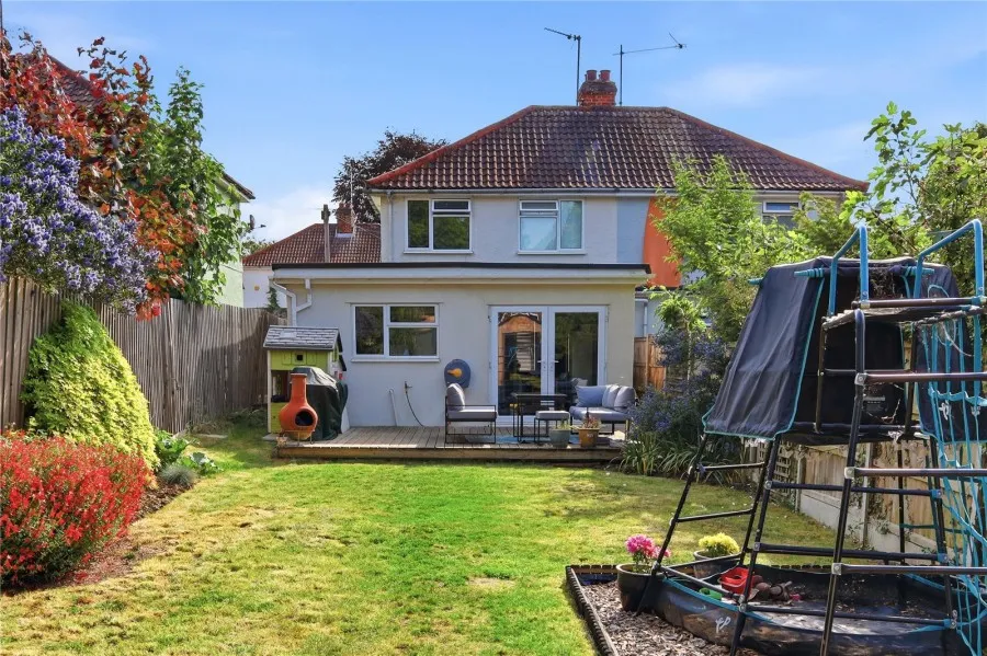 with 3 bedrooms in Saffron Walden, CB10, photo 11