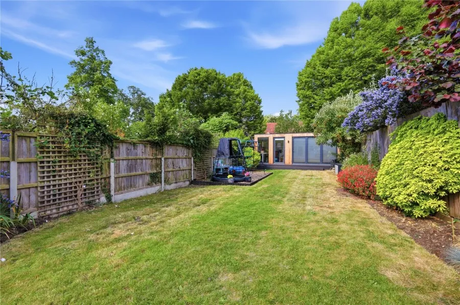 with 3 bedrooms in Saffron Walden, CB10, photo 15
