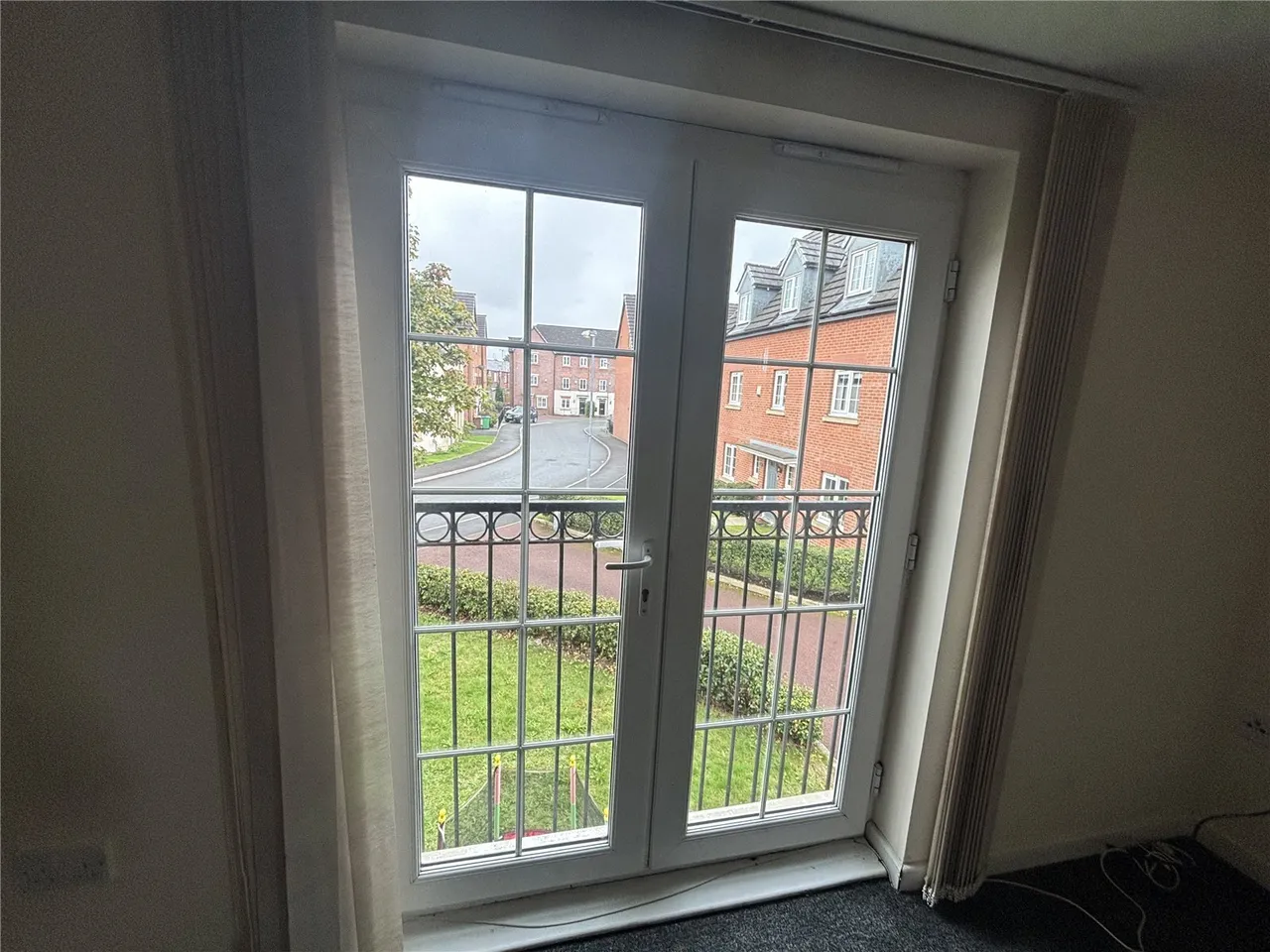 Newbold Hall Drive, Rochdale, OL16, photo 5