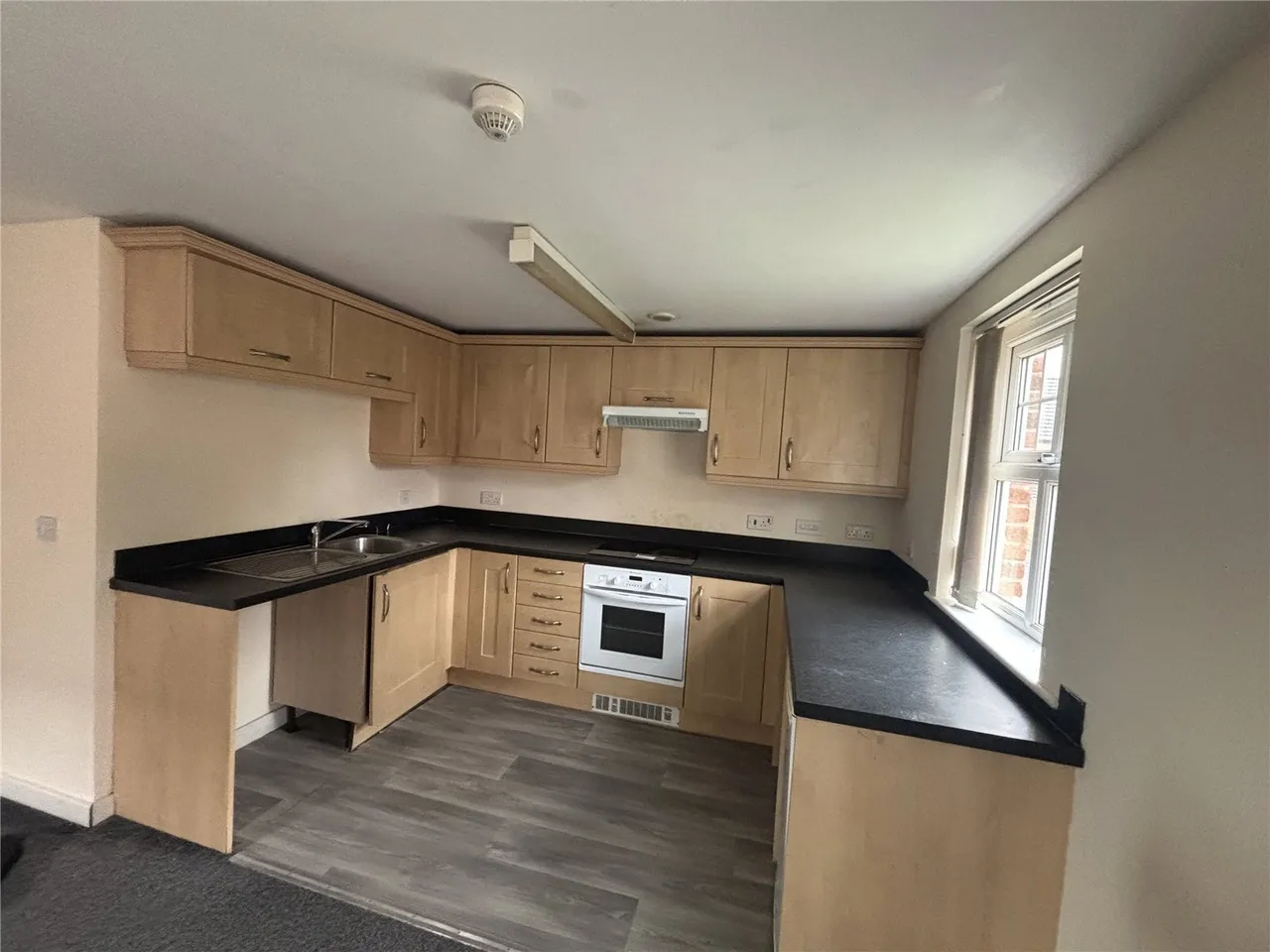 Newbold Hall Drive, Rochdale, OL16, photo 3