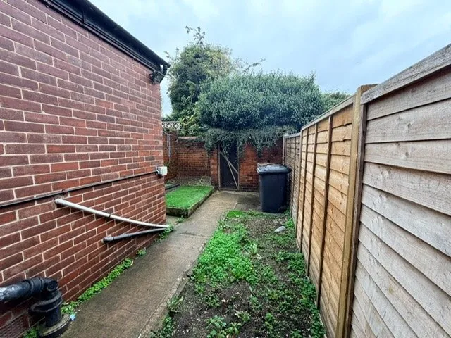 Middlesex Street, Barnsley, photo 10
