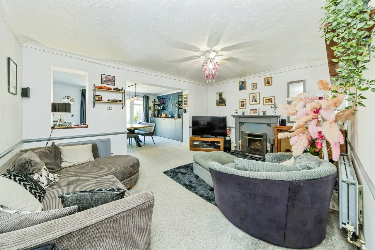 The Oaks, Burgess Hill, RH15, photo 18