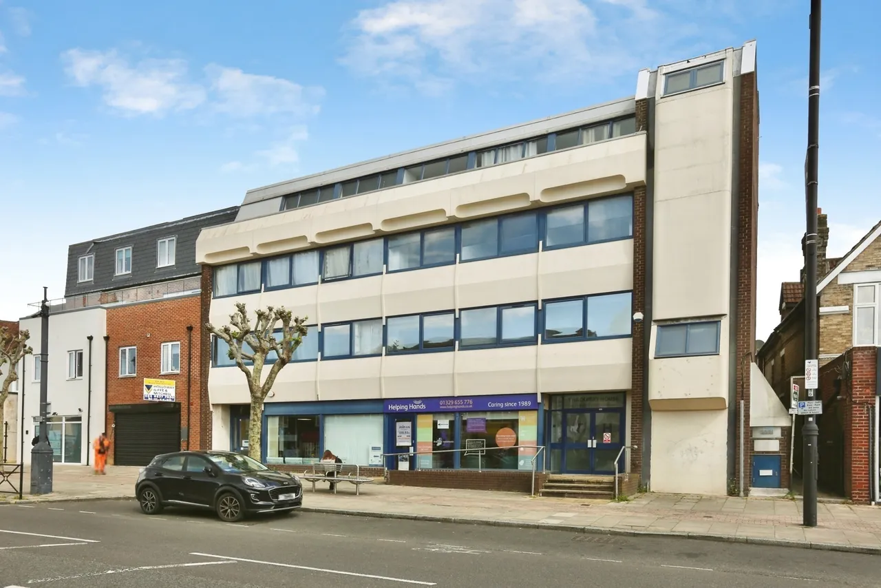 2 bed flat for sale, West Street, Fareham, PO16