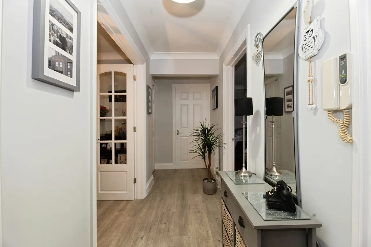 Grovelands, West Molesey, KT8, photo 6