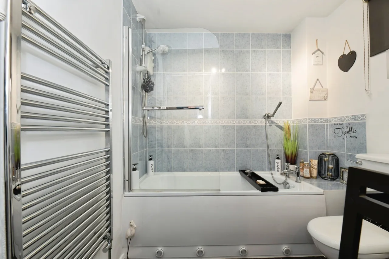 Grovelands, West Molesey, KT8, photo 9