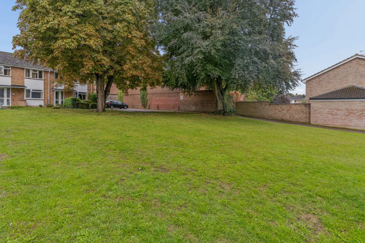 Hillcrest, Baldock, Hertfordshire, SG7 6NF, photo 9