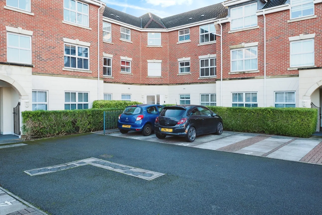 Robinson Court, Chilwell, Beeston, Nottingham, NG9, photo 16