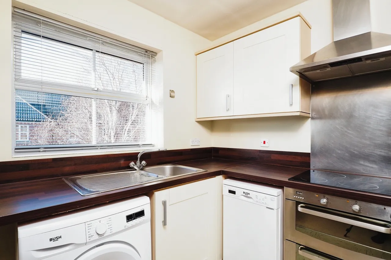 Robinson Court, Chilwell, Beeston, Nottingham, NG9, photo 7