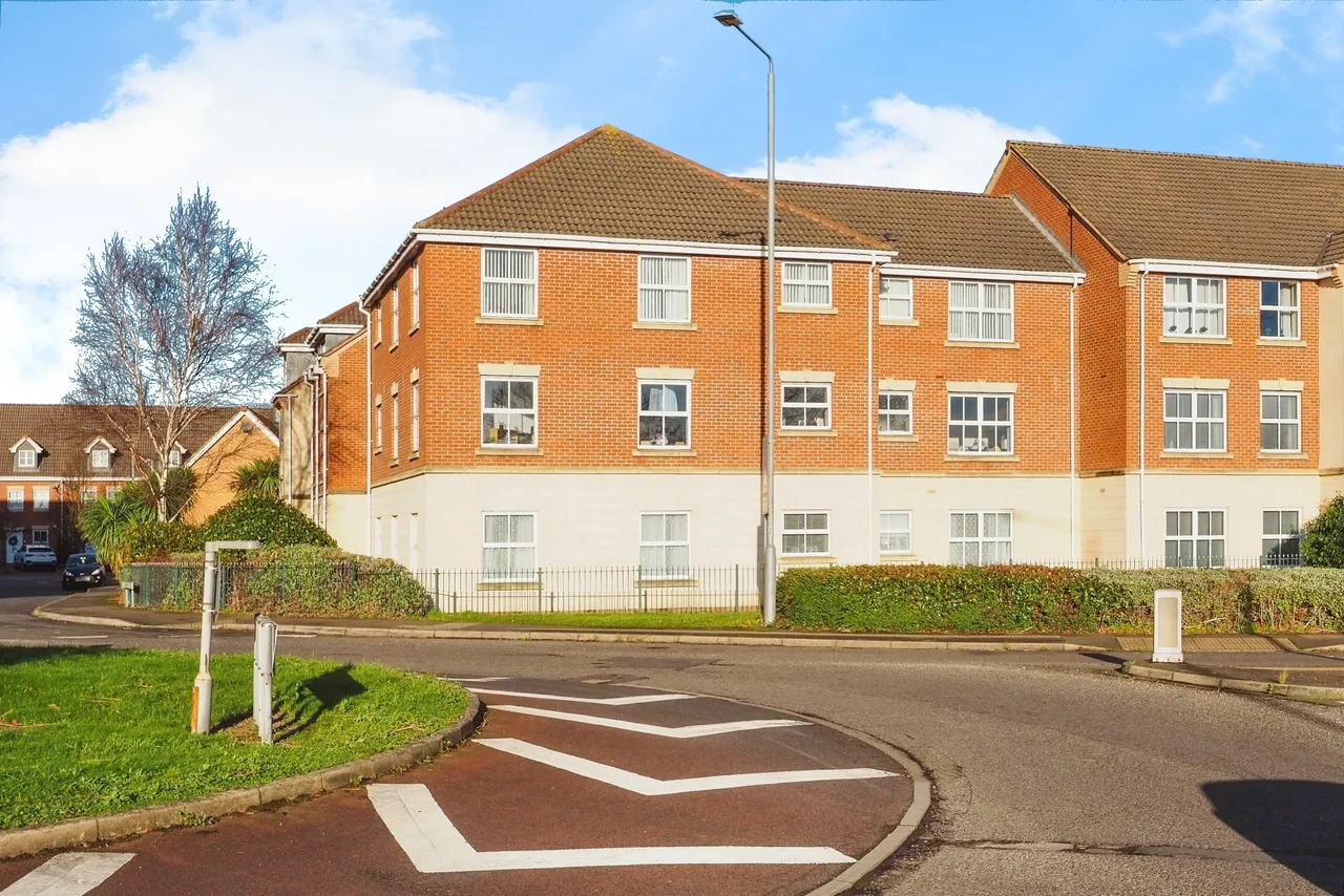 2 bed flat for sale — Robinson Court, Chilwell, Beeston, Nottingham, NG9