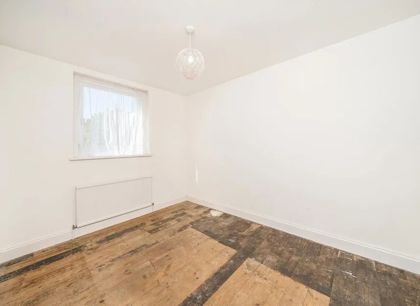 Derwent Road, Whitton, TW2, photo 3