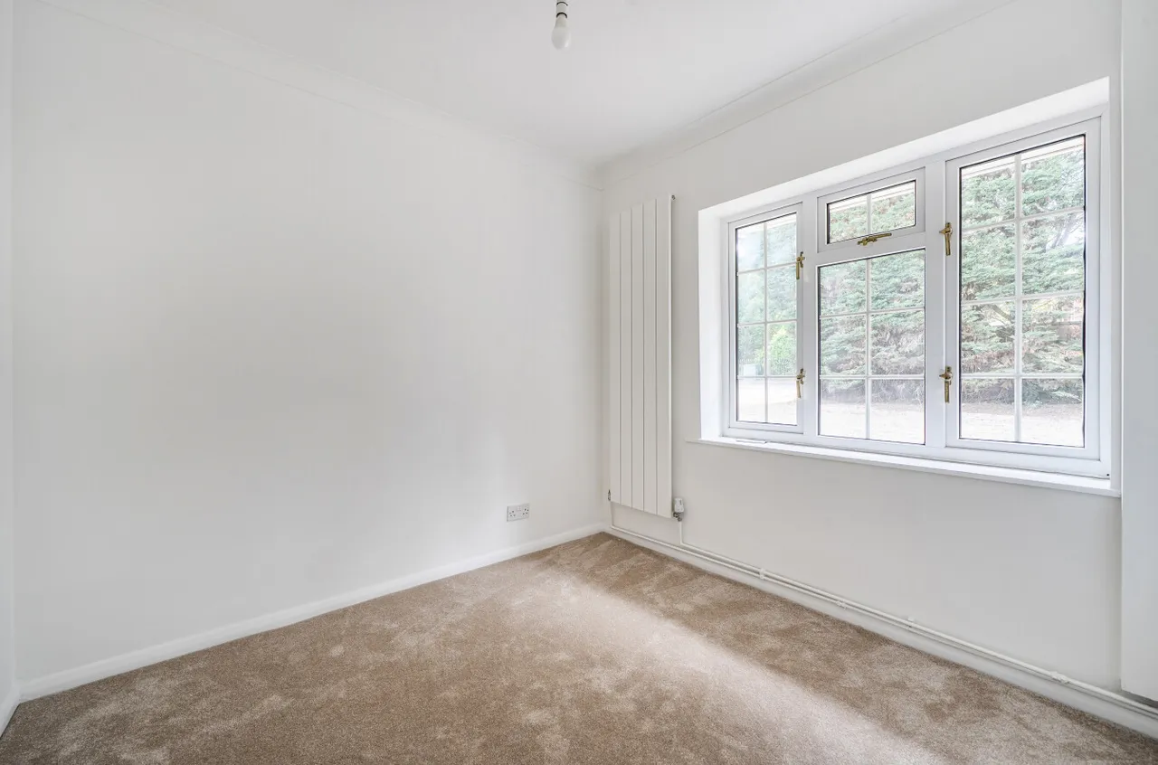 Terrace Road South, Binfield, Bracknell, Berkshire, RG42 4DS, photo 16