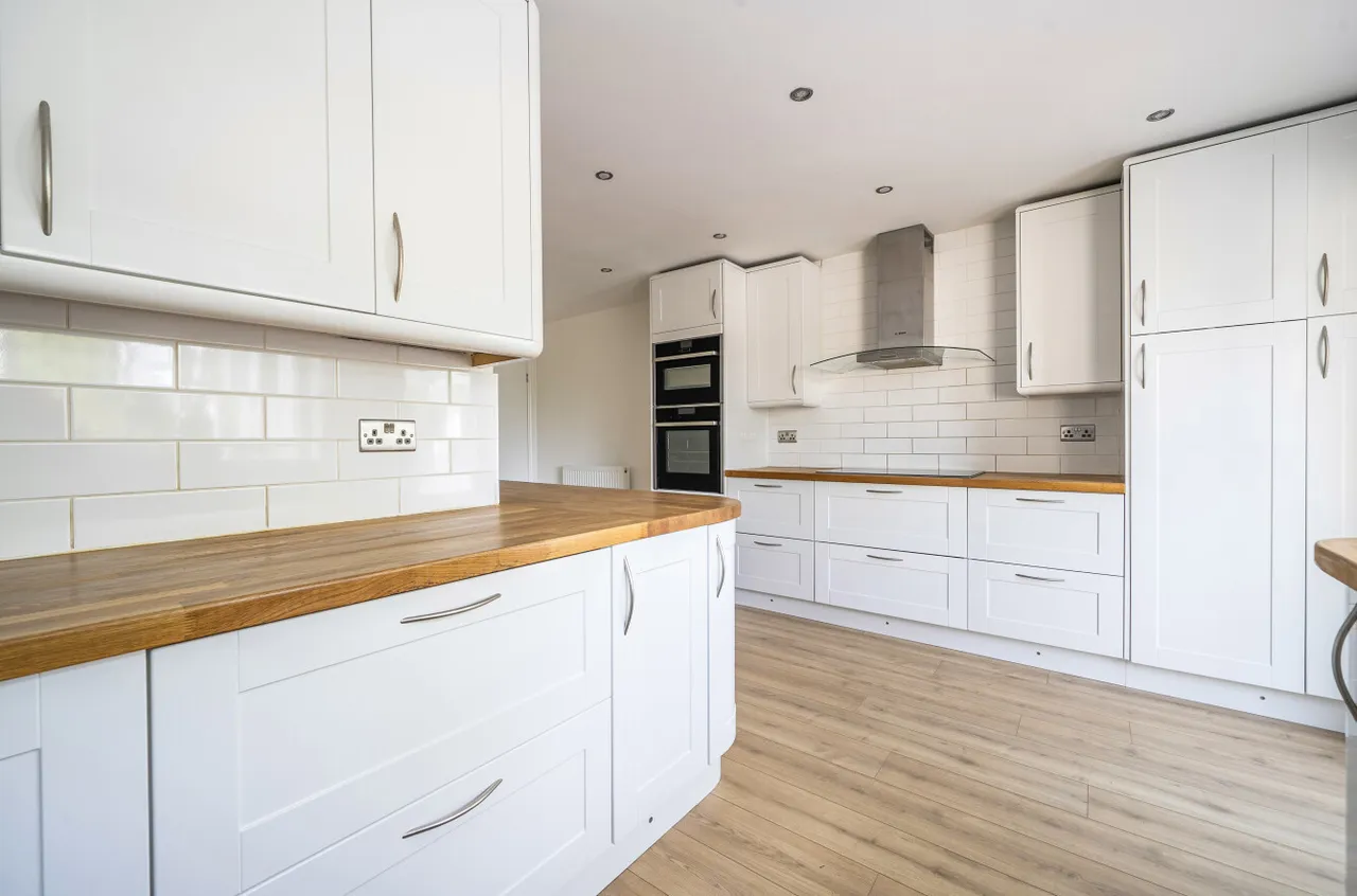 Terrace Road South, Binfield, Bracknell, Berkshire, RG42 4DS, photo 14