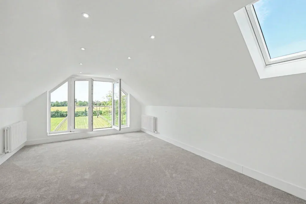 Chandlers Court, Long Marston, HP23, photo 8