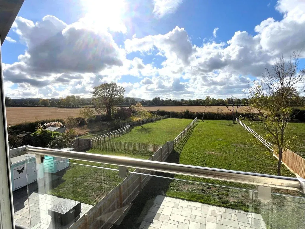 Chandlers Court, Long Marston, HP23, photo 21