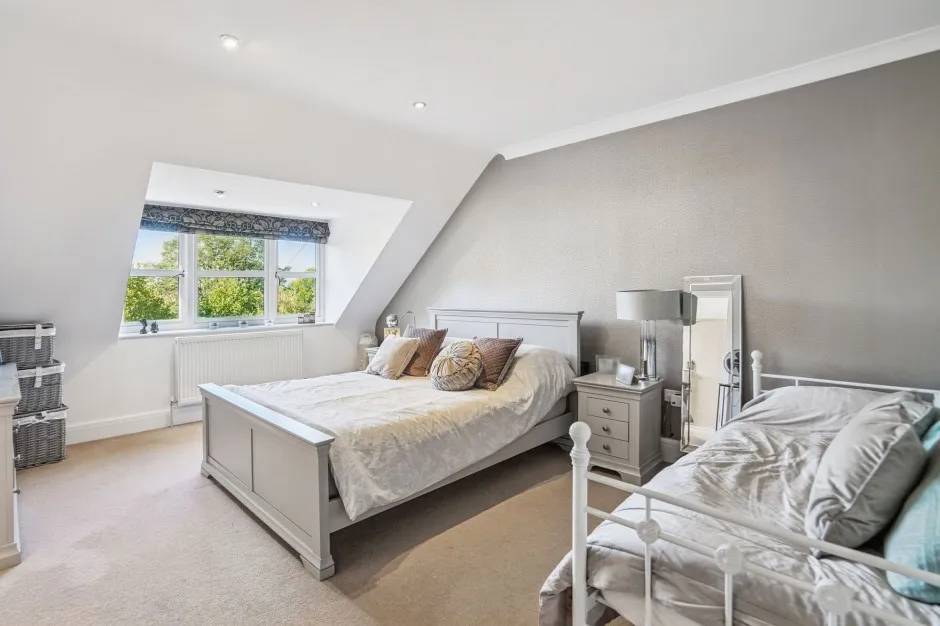 Harefield Road, Uxbridge, UB8, photo 4