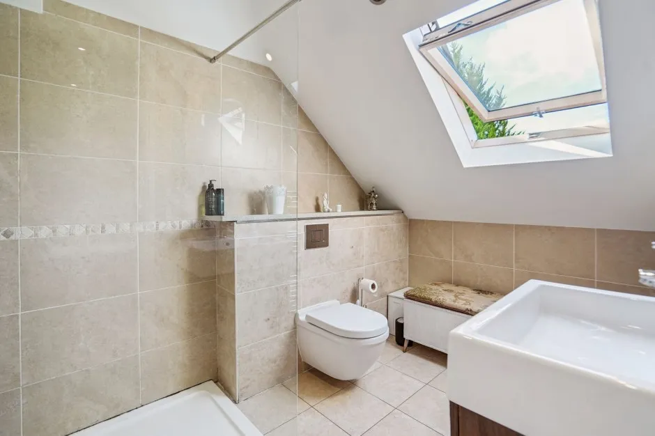 Harefield Road, Uxbridge, UB8, photo 12