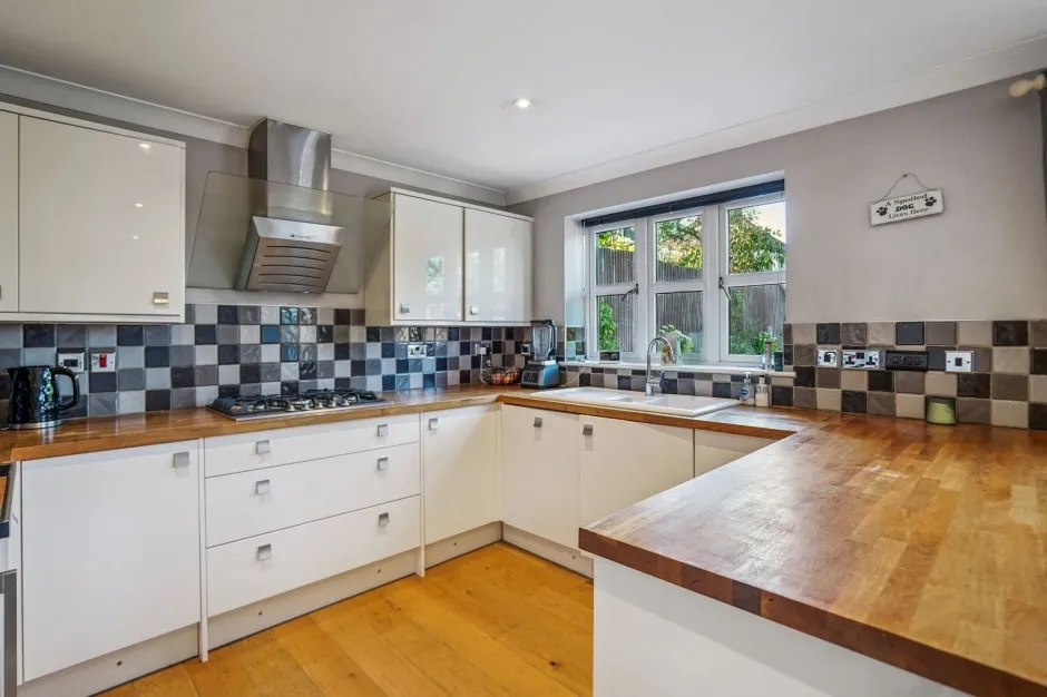 Harefield Road, Uxbridge, UB8, photo 6