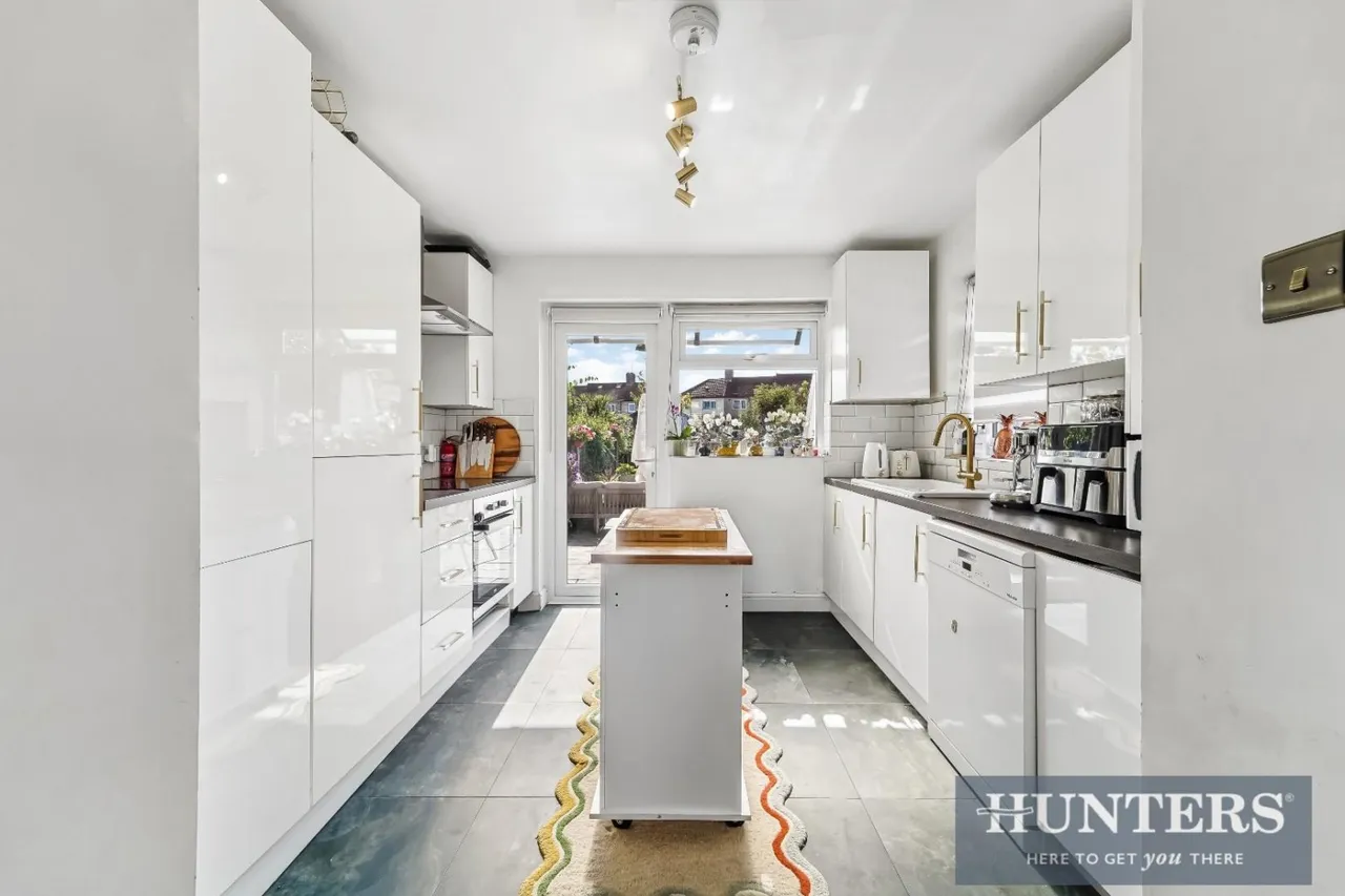 Buckland Way, Worcester Park, KT4, photo 5