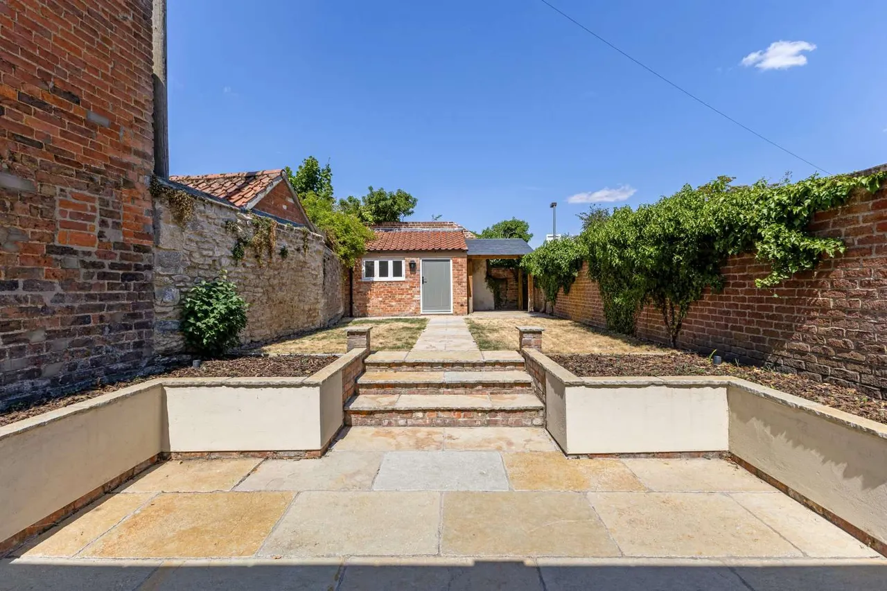 West Street, Bourne, PE10, photo 14