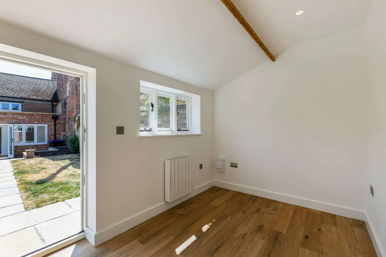 West Street, Bourne, PE10, photo 13