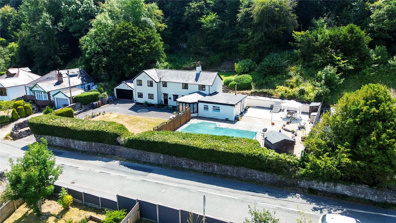 Carmel Road, Carmel, Holywell, Flintshire, CH8 8NU, photo 2