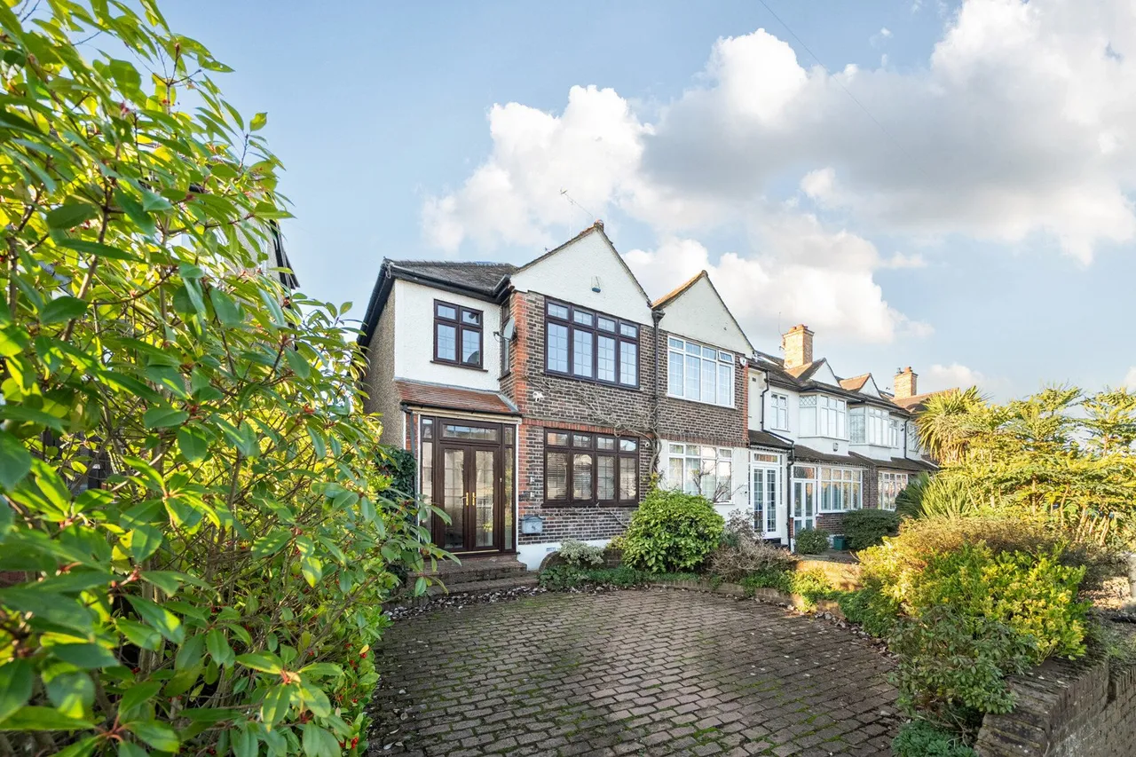 3 bed house for sale — Durham Road, Kent, BR2