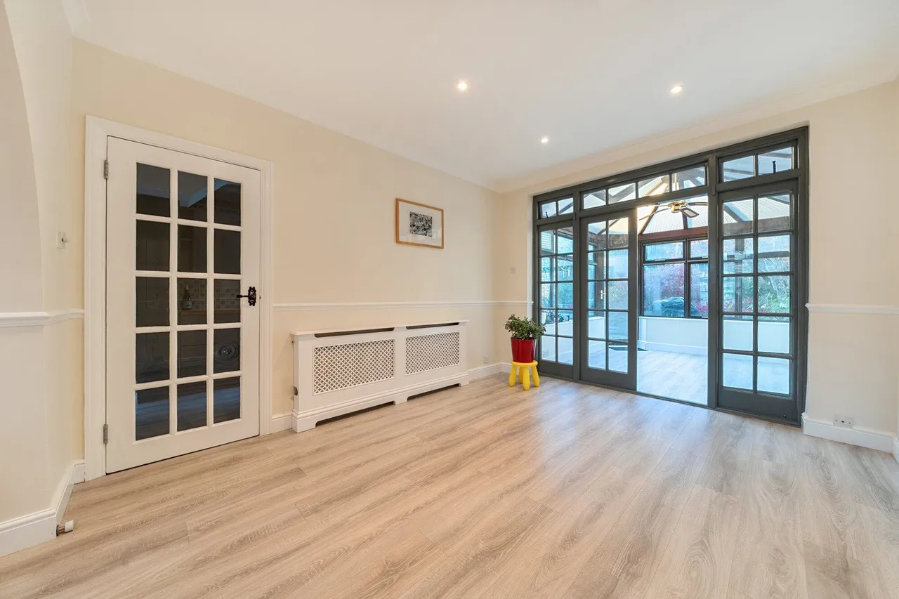 Durham Road, Kent, BR2, photo 2