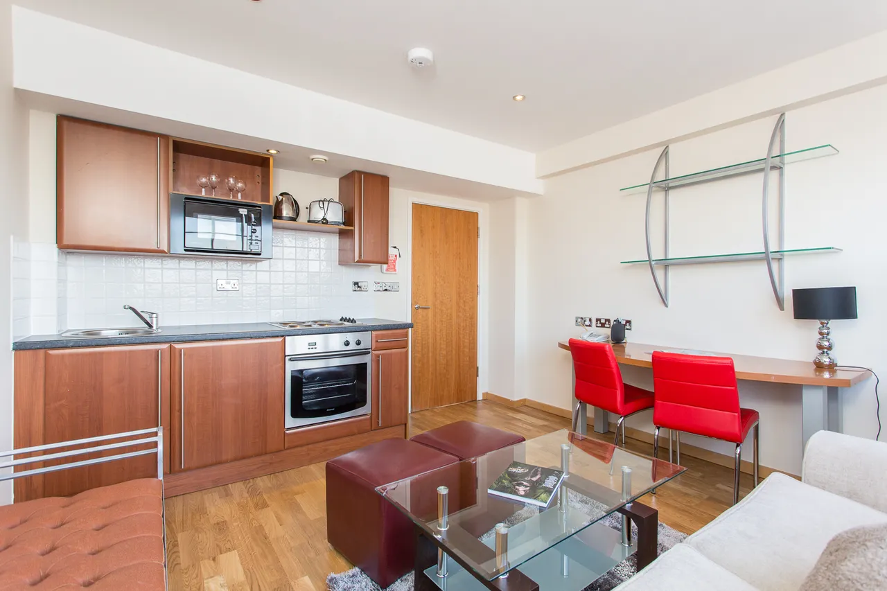 Old Brompton Road, South Kensington, SW7, photo 2