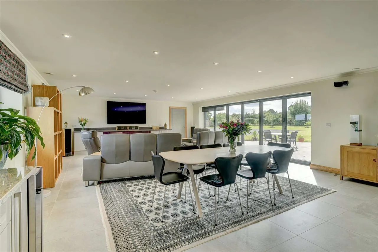 Thornfalcon, Taunton, Somerset, TA3 5NR, photo 7
