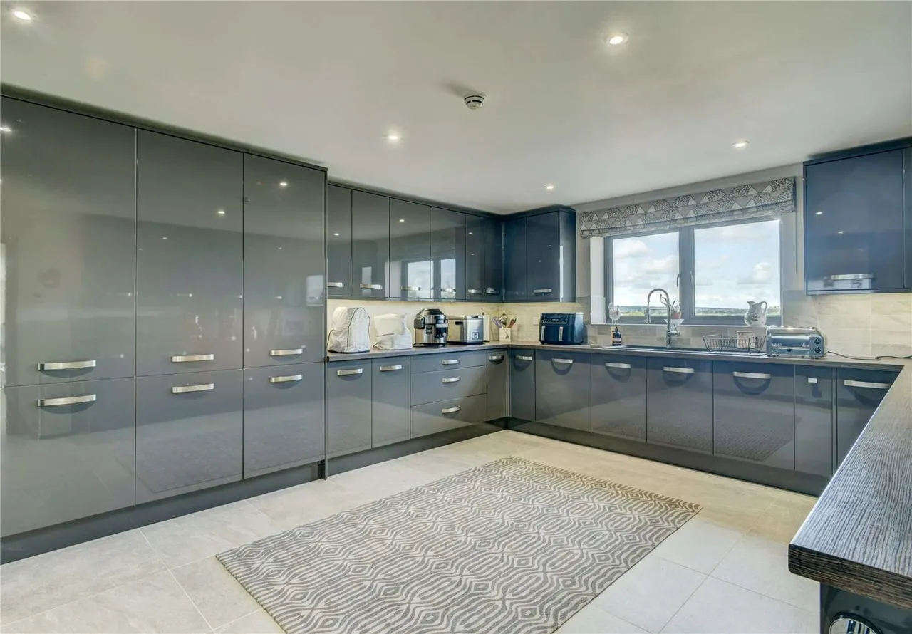 Thornfalcon, Taunton, Somerset, TA3 5NR, photo 10