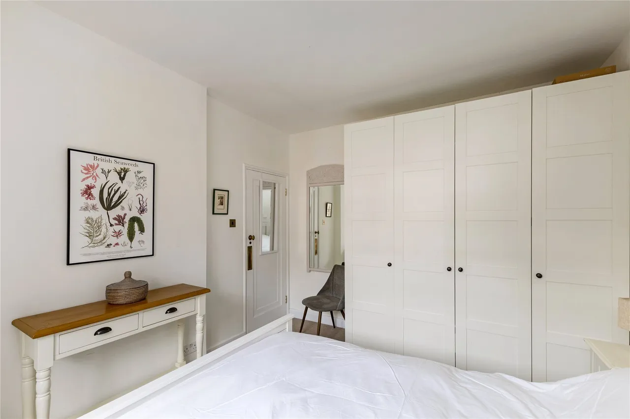 Sutton Court Road, London, W4, photo 6