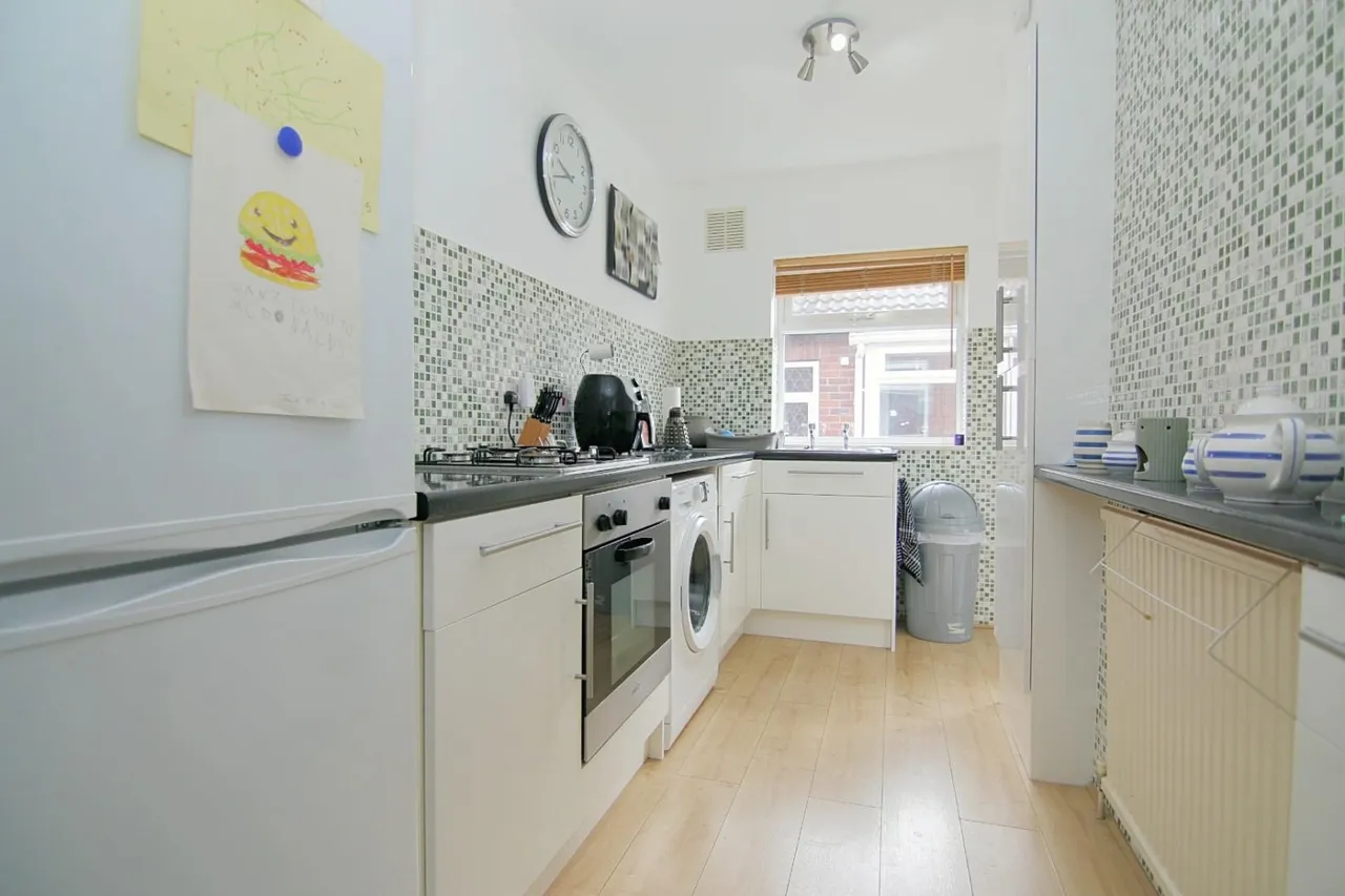 Leysholme Crescent, Wortley, LS12, photo 4