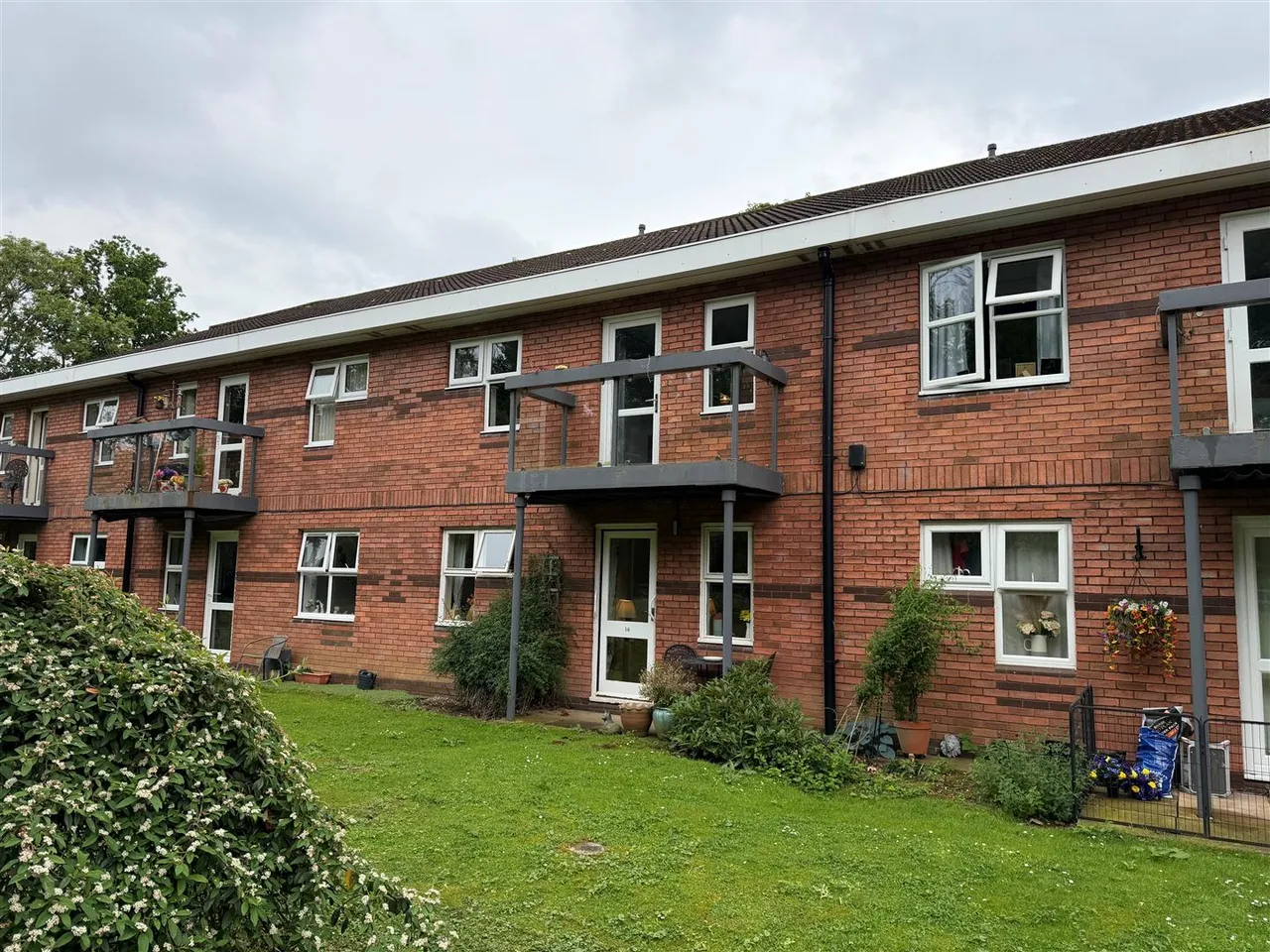 1 bed flat for sale — Lowfield Road, Anlaby, Hull