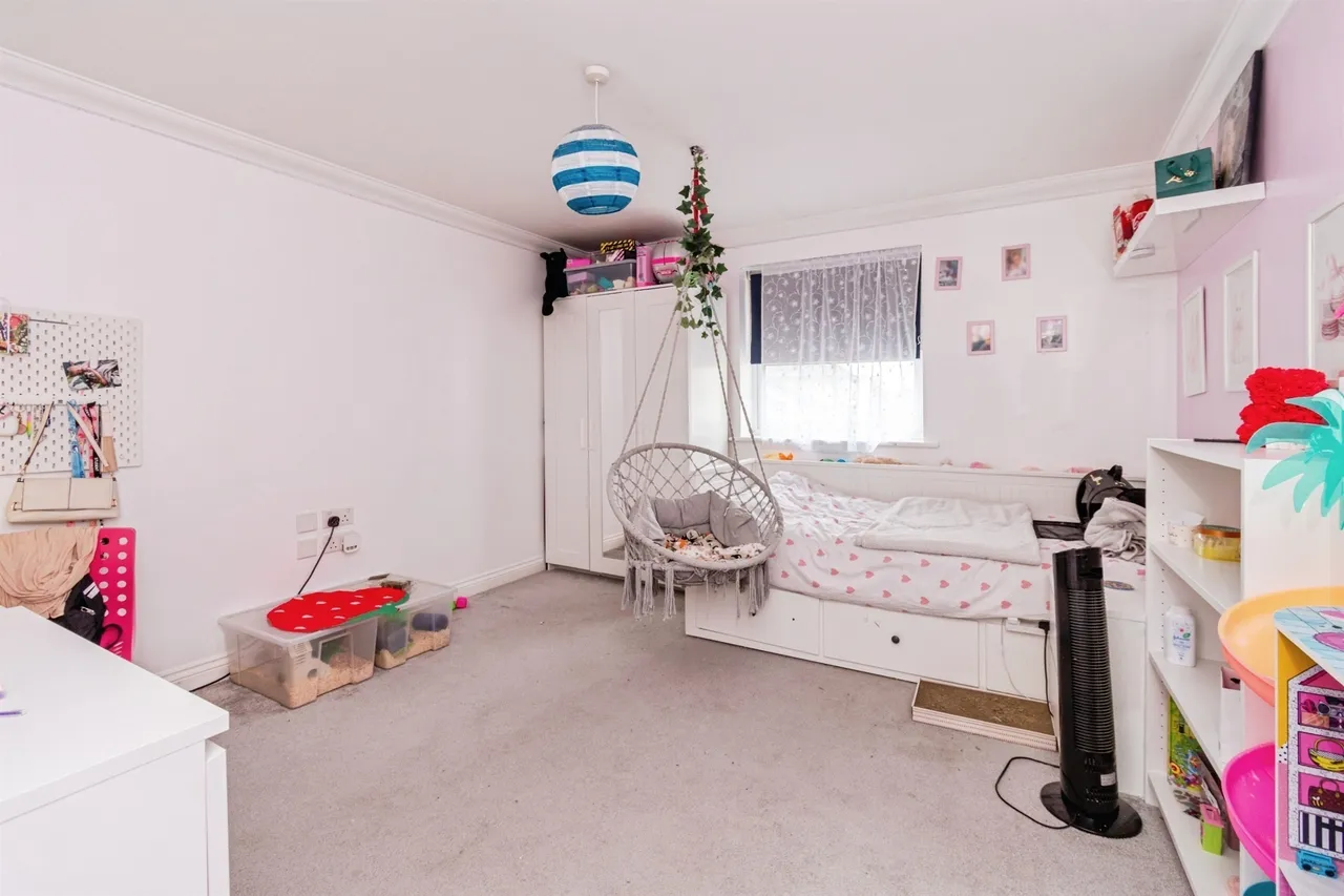 Rollesbrook Gardens, SOUTHAMPTON, photo 9