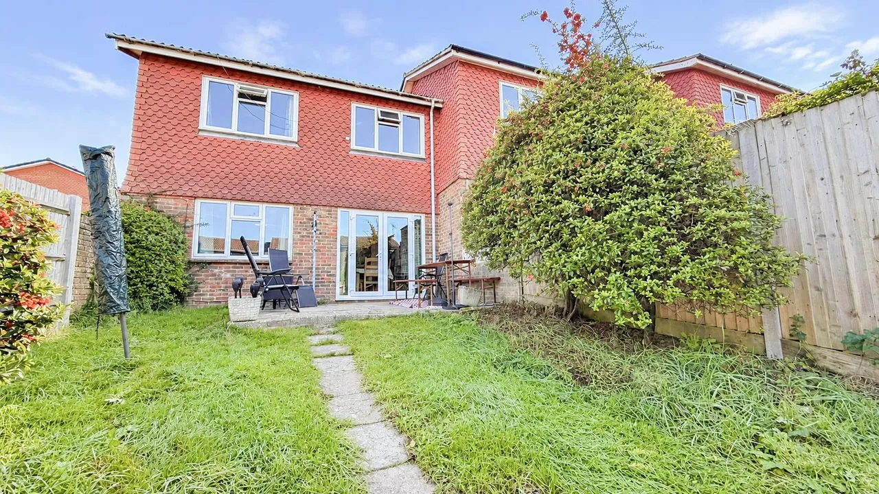 Harvard Close, Lewes, BN7, photo 13