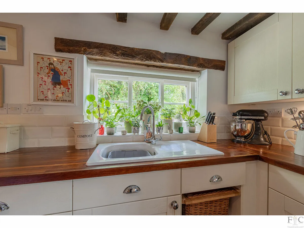 Bell Lane, Burton Overy, LE8, photo 6