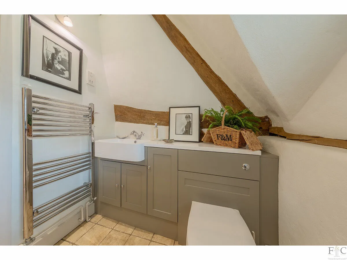 Bell Lane, Burton Overy, LE8, photo 23
