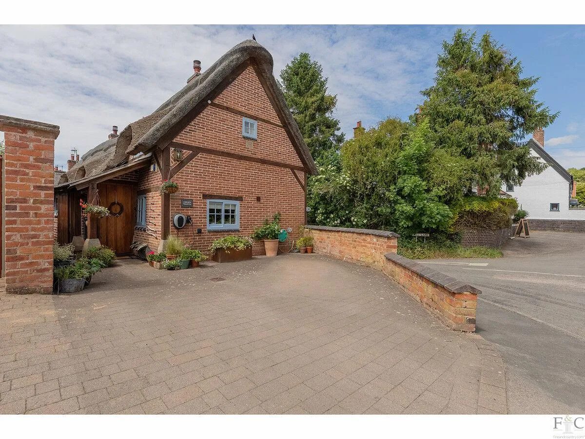 Bell Lane, Burton Overy, LE8, photo 40