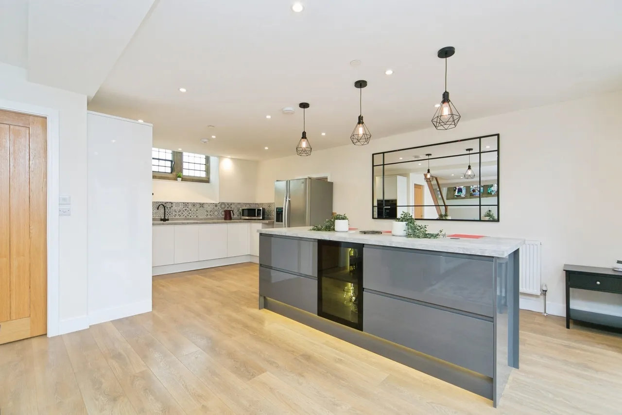 Lansdowne Road, Colwyn Bay, LL29, photo 5