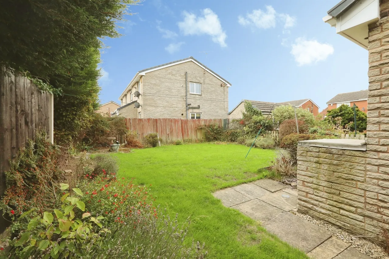 Hunters Way, Dinnington, Sheffield, photo 11