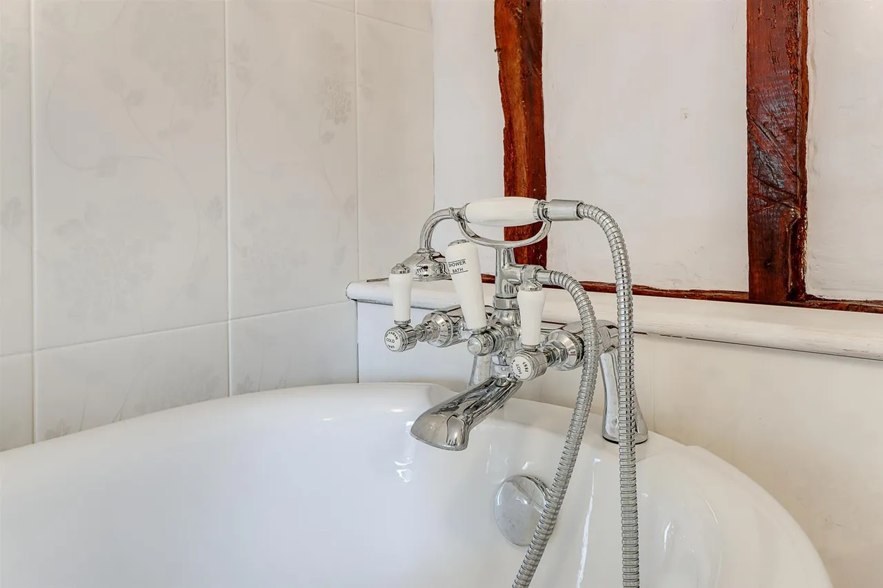 Badsell Road, Five Oak Green, photo 6