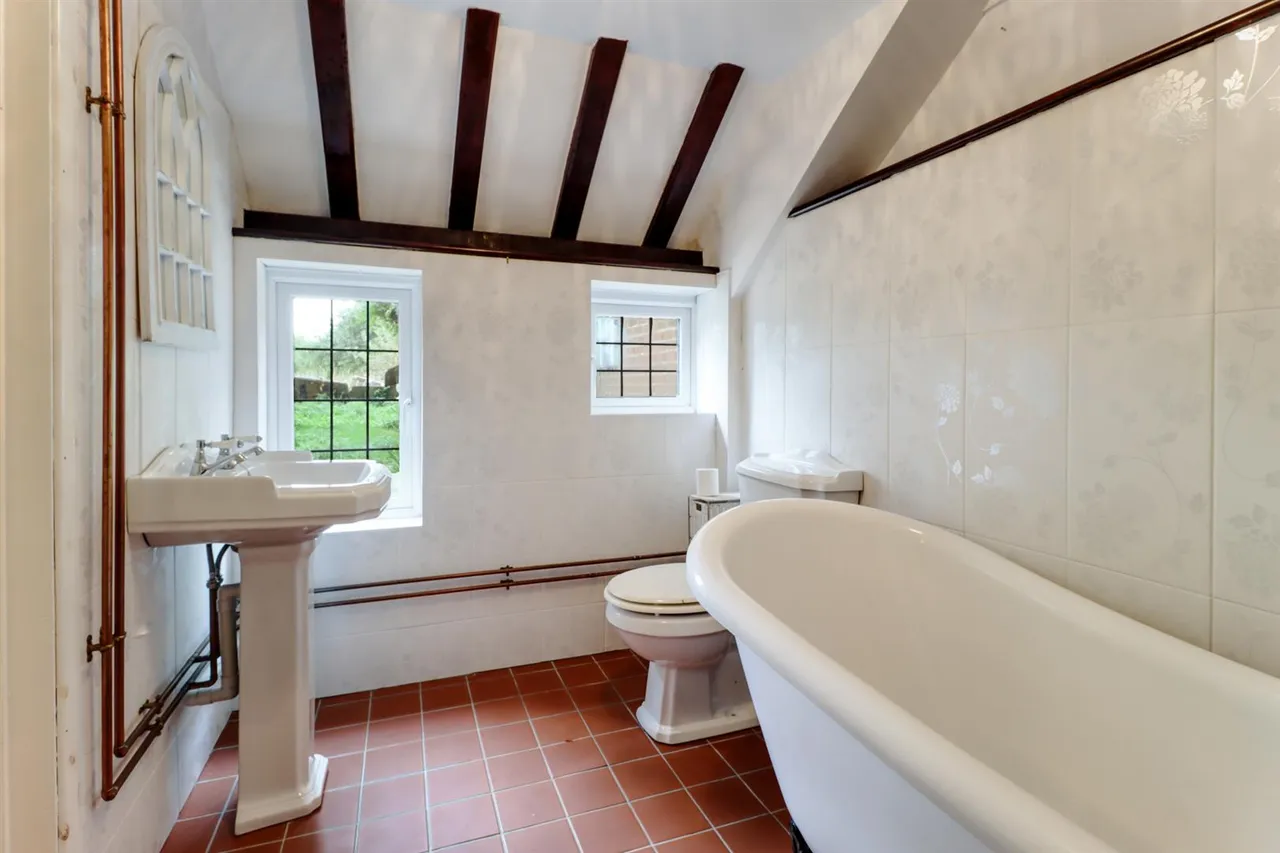 Badsell Road, Five Oak Green, photo 7