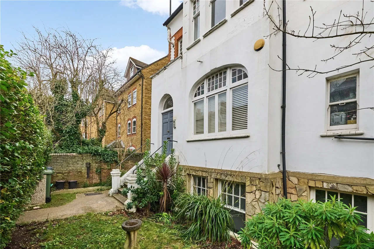 1 bed flat for sale — Riggindale Road, London, SW16