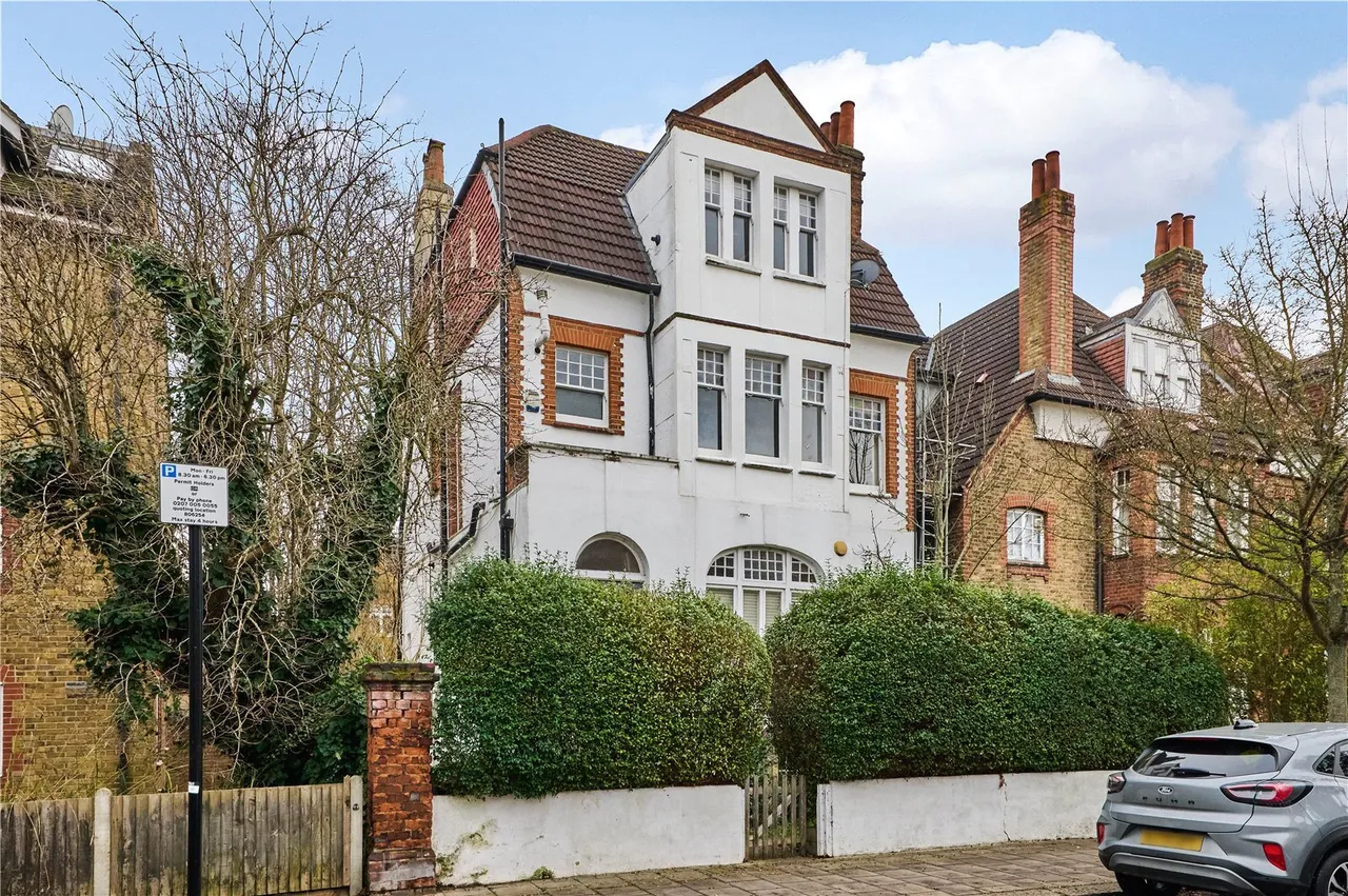 Riggindale Road, London, SW16, photo 11