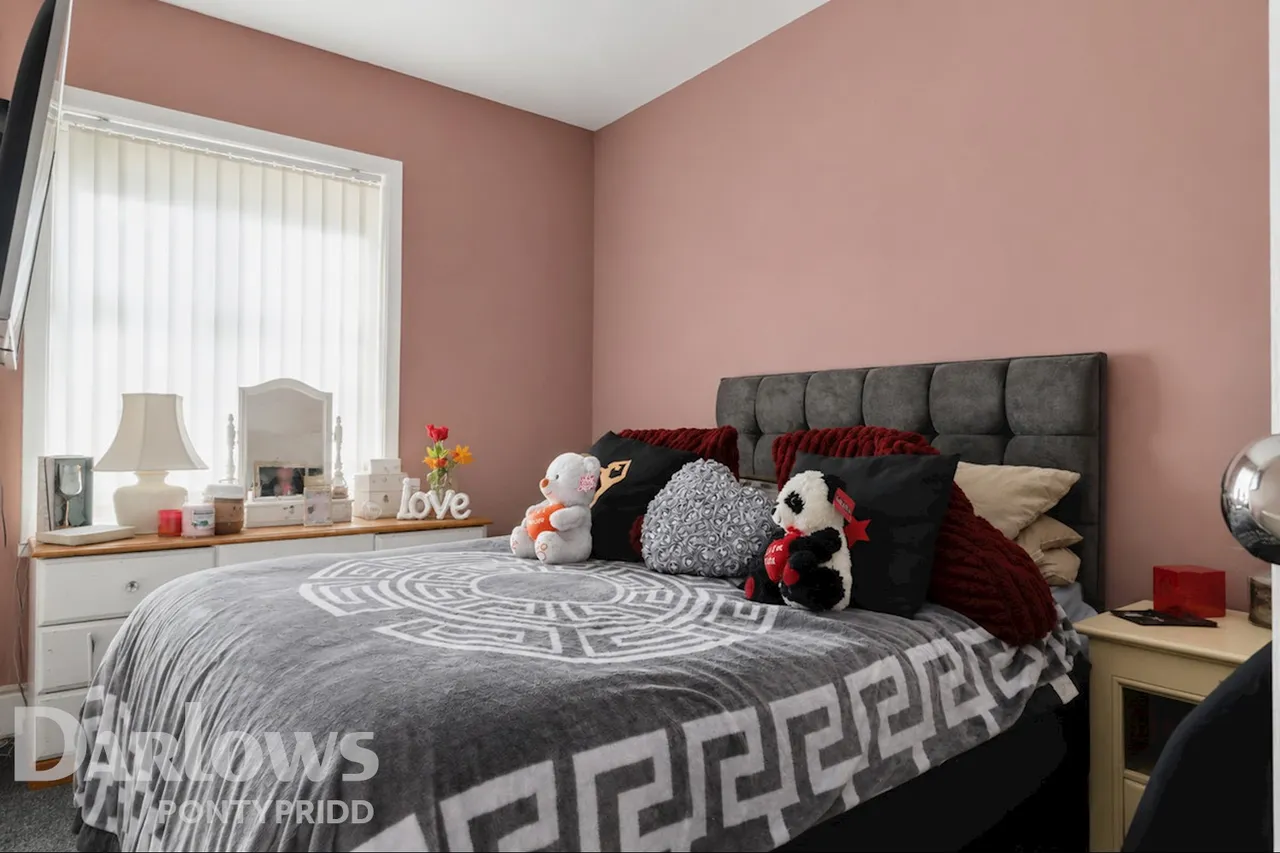 Woodfield Terrace, Mountain Ash, photo 8