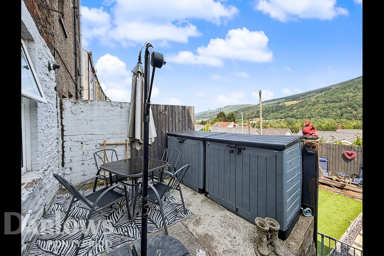 Woodfield Terrace, Mountain Ash, photo 12