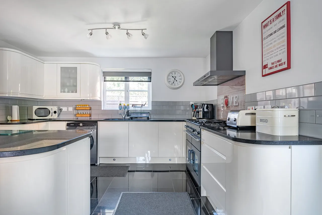 Hornchurch Road, Bowerhill, Melksham, photo 6