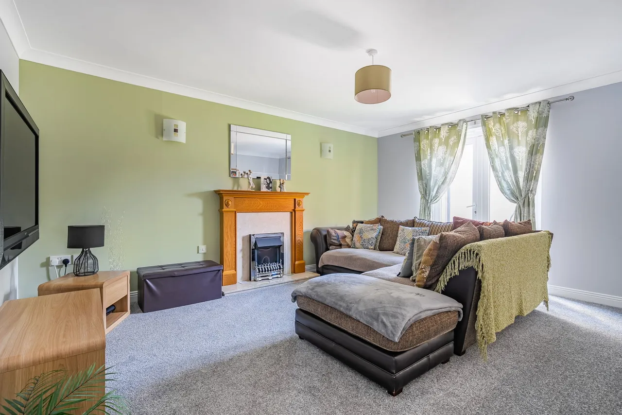 Hornchurch Road, Bowerhill, Melksham, photo 3