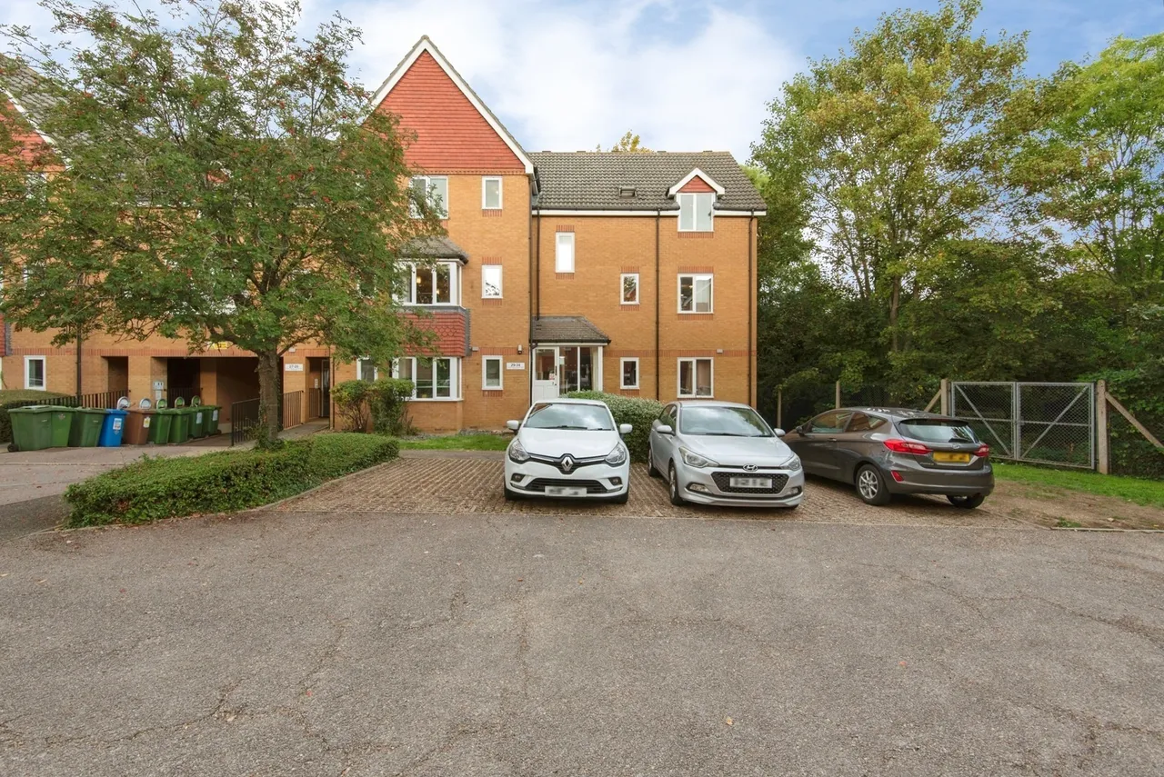 Redoubt Close, Hitchin, SG4, photo 14