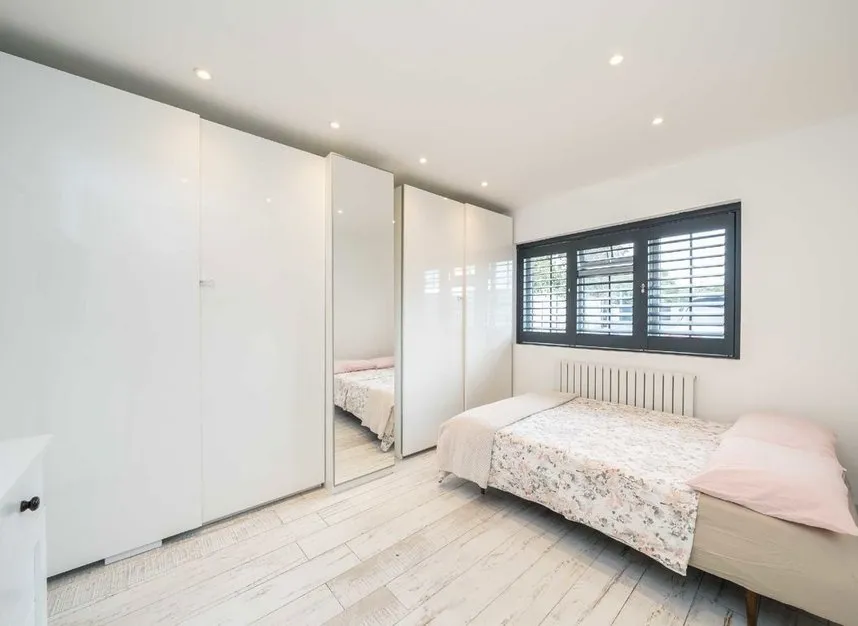 Harlington Road, Uxbridge, UB8, photo 8